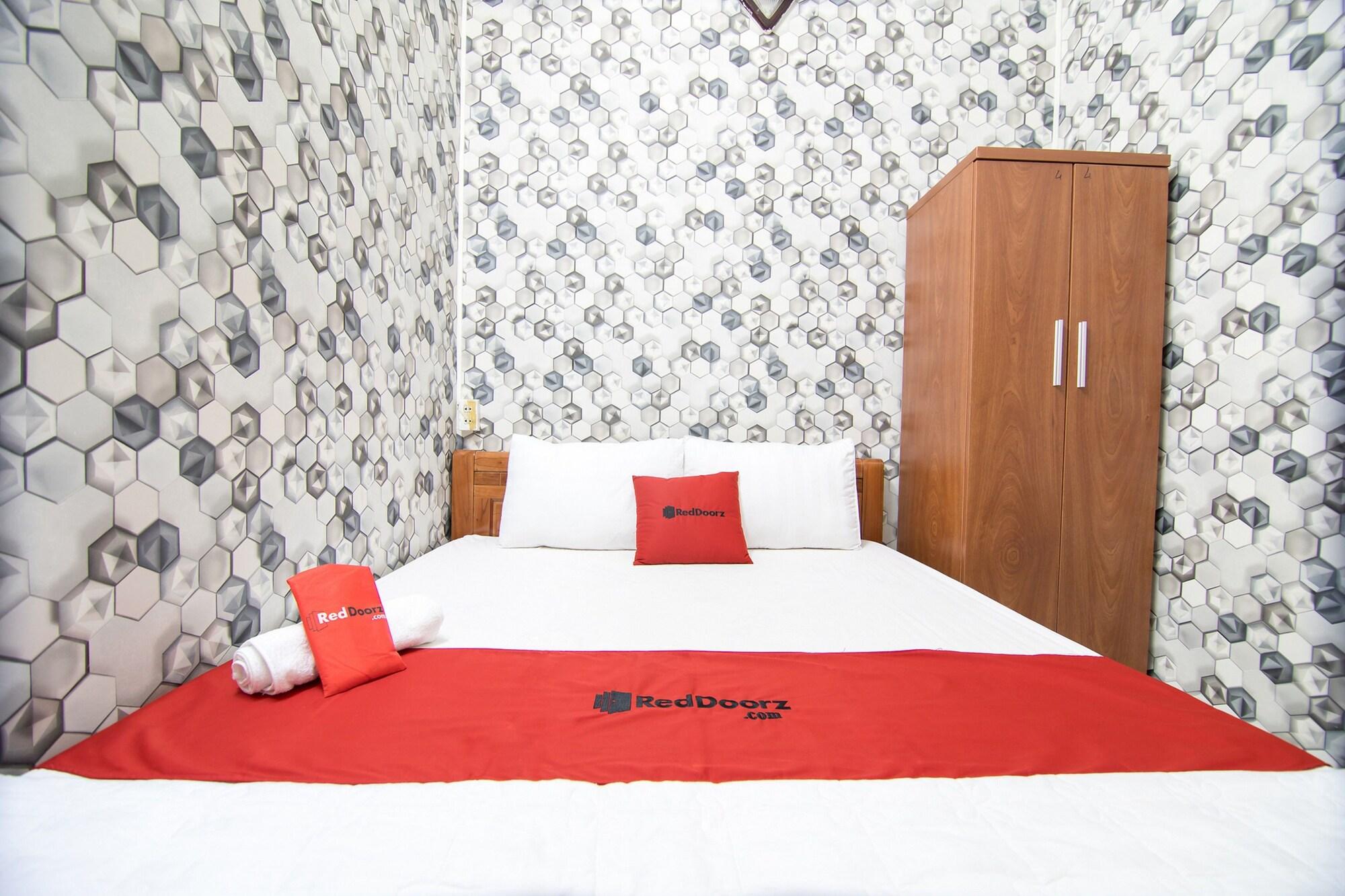 Reddoorz Near Tan Son Nhat Airport 3 Cidade de Ho Chi Minh Exterior foto